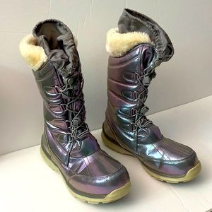 Lands End 5M holographic silver Snow Boots